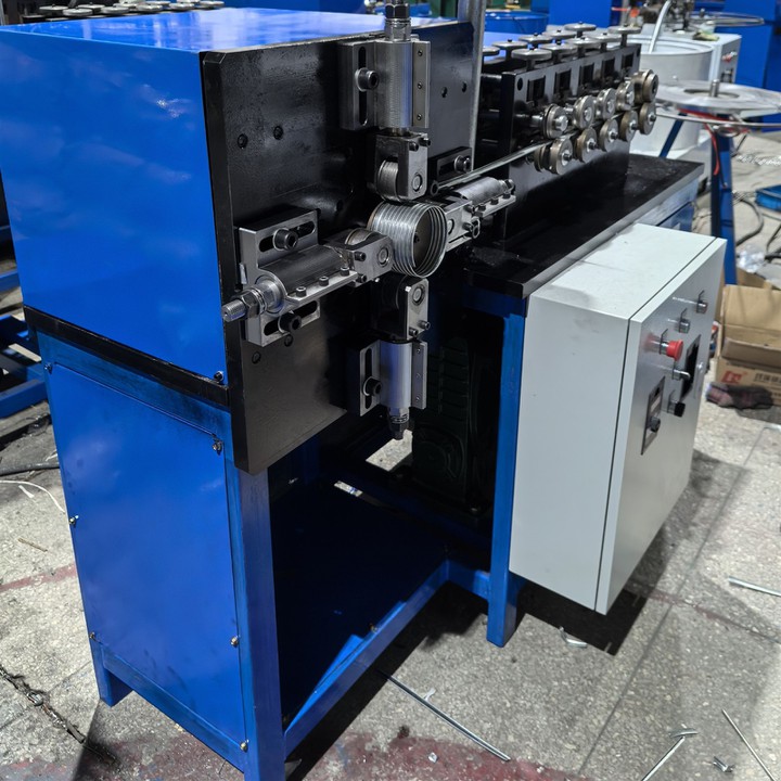 Inter-lock flexible conduit machine detail Inter-lock flexible conduit machine detail